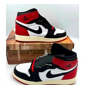 4.5 Youth-- Women's 6- Jordan 4 Retro Black Toe Reimagined OGs UNISEX